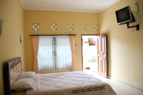 Transit Inn Senggigi Mangsit Стая снимка