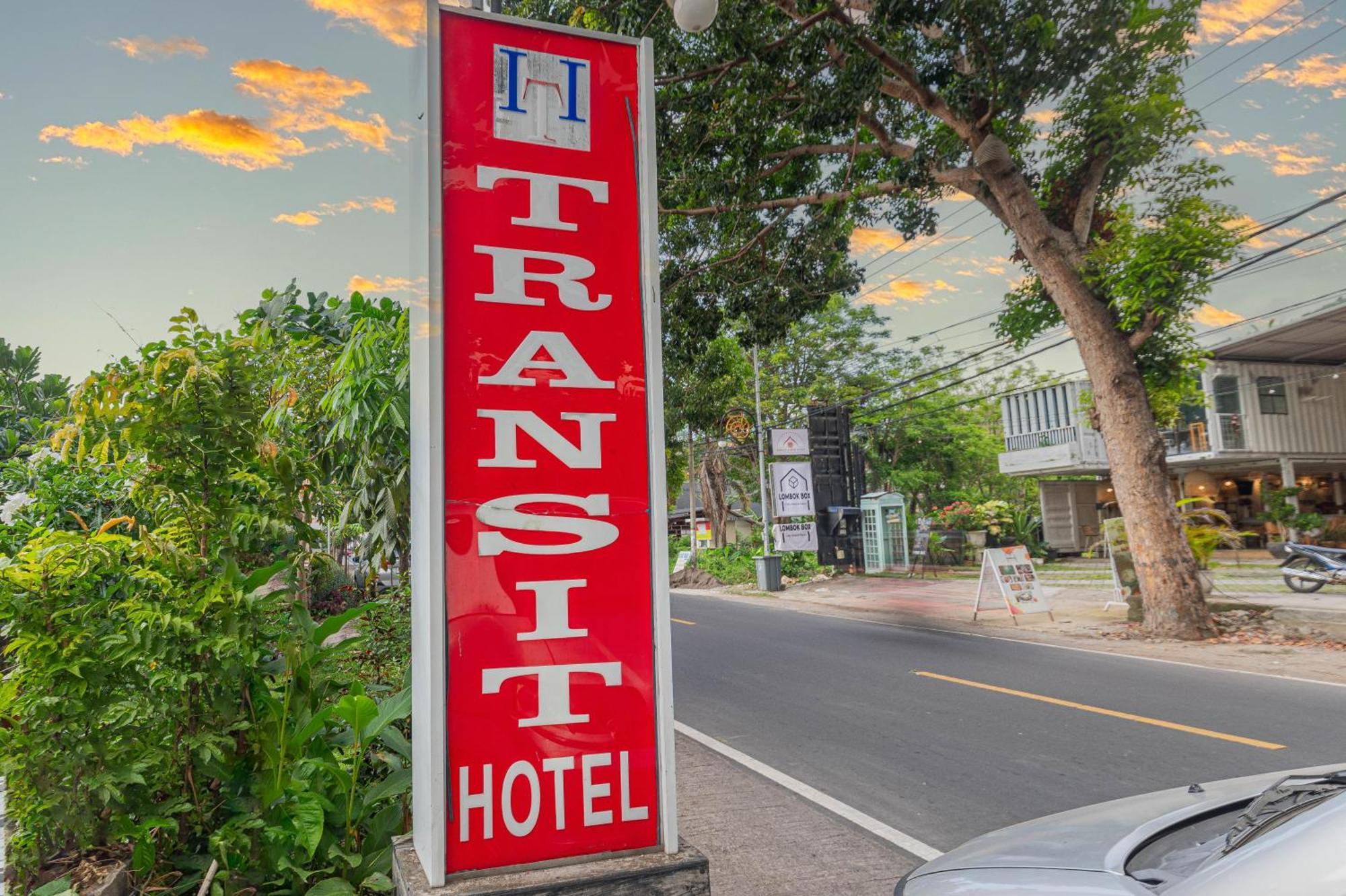 Transit Inn Senggigi Mangsit Екстериор снимка